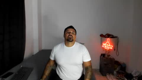 Snapshot of pikoro_gomez chatting on July 17, 1:01 am pikoro_gomez online show from July 17, 1:01 am