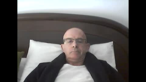 pikuz47 online show from January 13, 1:28 pm