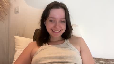Snapshot of pileacadieri__ chatting on December 28, 1:06 pm Trisha     online show from December 28, 1:06 pm