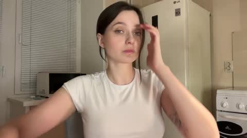 Snapshot of pileacadieri__ chatting on September 28, 2:55 pm Trisha     online show from September 28, 2:55 pm