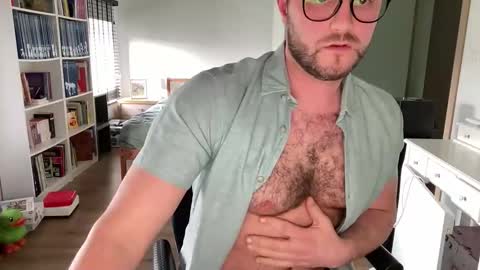 pilou online show from January 19, 12:31 pm