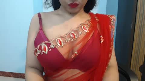Snapshot of pilowprincess chatting on June 5, 7:19 pm Sayra online show from June 5, 7:19 pm