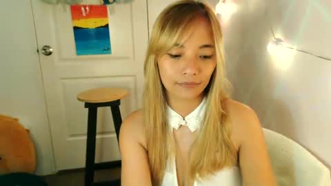 pinay beauty14 online show from March 4, 10:27 pm