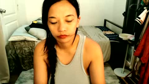 Snapshot of pinay_beauty14 chatting on June 17, 12:24 am pinay beauty14 online show from June 17, 12:24 am