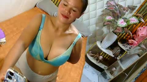 IM FLOR online show from June 13, 1:14 am