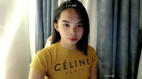 Snapshot of pinay_heart chatting on April 7, 11:04 pm heart online show from April 7, 11:04 pm