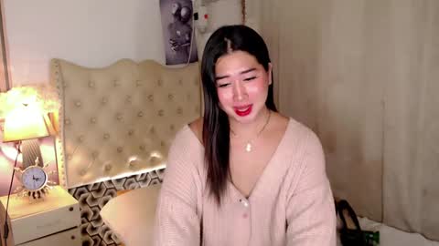 Ivy Morningstar online show from December 9, 12:34 am