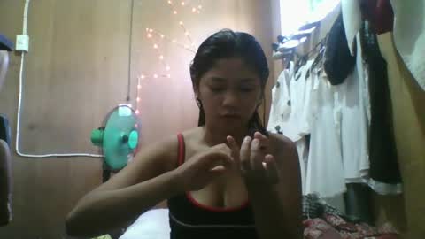 pinay_razel online show from July 27, 8:32 am