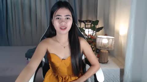 Snapshot of pinay_sharmelyn chatting on February 27, 4:29 pm sharmelynbebe online show from February 27, 4:29 pm