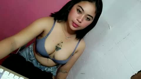 pinay_shinexxx online show from June 2, 11:51 pm