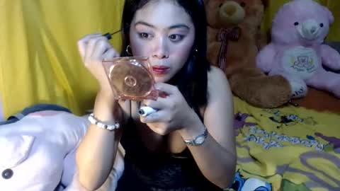 Snapshot of pinay_shinexxx chatting on July 8, 10:53 am pinay_shinexxx online show from July 8, 10:53 am
