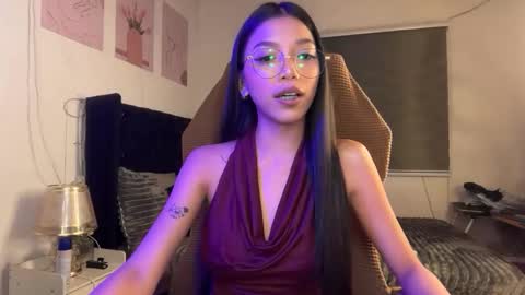 Snapshot of pinay_xpress chatting on May 5, 11:40 am TINA online show from May 5, 11:40 am