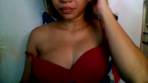 Snapshot of pinaybeauty_25 chatting on September 12, 6:19 pm im jane online show from September 12, 6:19 pm