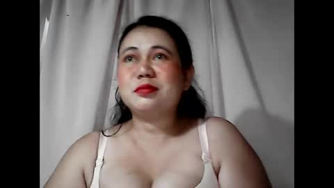 pinaymama12345 online show from December 1, 11:43 pm