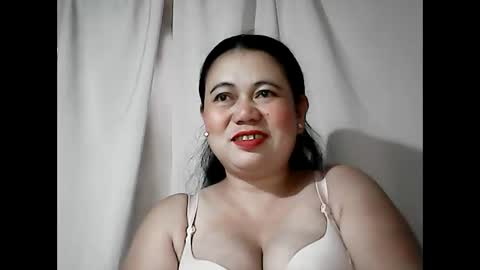 pinaymama12345 online show from March 14, 10:59 pm