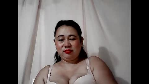 pinaymama12345 online show from April 13, 11:21 pm