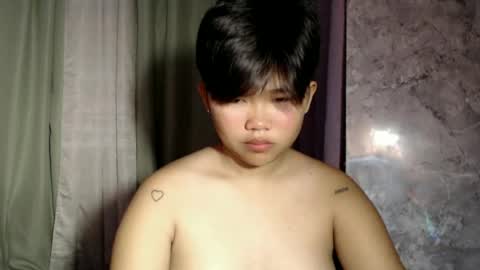 Snapshot of pinayprincesslyn chatting on June 23, 9:57 pm Lyn the Lesbian online show from June 23, 9:57 pm