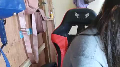 pinaysunday online show from April 12, 11:10 pm