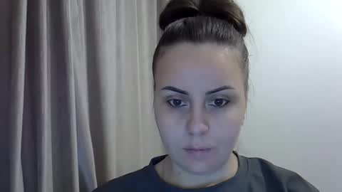 pineapple375 online show from March 3, 10:10 am