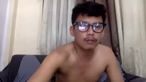 pingkoy0517 online show from May 6, 11:48 am