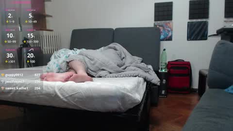 pingones 79 online show from February 13, 6:20 am