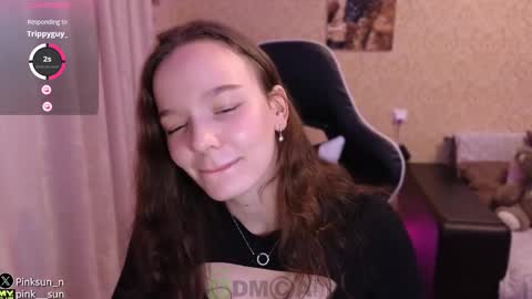 Snapshot of pink__sun chatting on March 1, 3:16 pm Stephanie online show from March 1, 3:16 pm