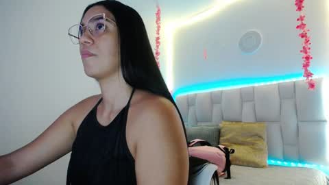 tiffany online show from January 25, 8:10 pm