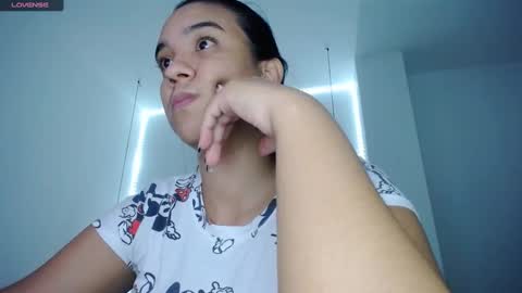 tiffany online show from February 19, 8:20 pm