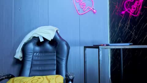 pink_alexa online show from January 10, 8:05 am