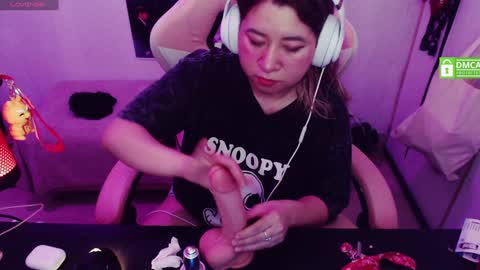 Kitty online show from January 2, 7:40 pm