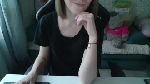 Snapshot of pink_martinis chatting on September 13, 3:45 pm Pink MartinIS online show from September 13, 3:45 pm