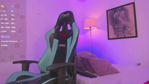 KELLY  online show from October 19, 5:24 pm