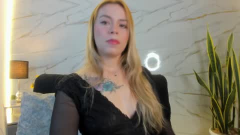 pink_secret online show from March 24, 1:16 pm