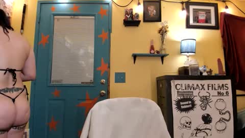 Virginity smiles online show from December 18, 9:04 am