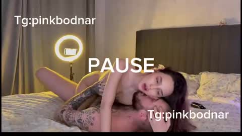 pinkbodnar_ online show from July 15, 11:43 pm