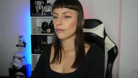 Emily online show from April 6, 11:16 pm