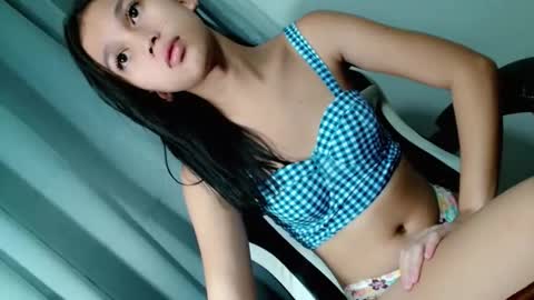 Snapshot of pinkdollbaby_ chatting on June 6, 4:50 am pinkdollbaby_ online show from June 6, 4:50 am