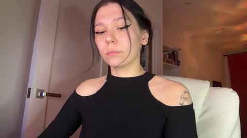 Snapshot of pinkdollylovv chatting on November 2, 9:39 pm pinkdollylovv online show from November 2, 9:39 pm