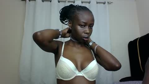 Pinkie online show from February 27, 4:52 am