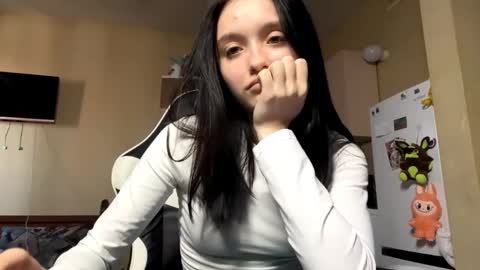 Aria online show from April 25, 7:44 am