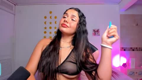 Snapshot of pinkpantherr_ chatting on November 16, 12:38 am Sarah .. online show from November 16, 12:38 am