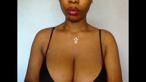 Snapshot of pinkxsugar chatting on May 5, 9:06 am pinkxsugar online show from May 5, 9:06 am