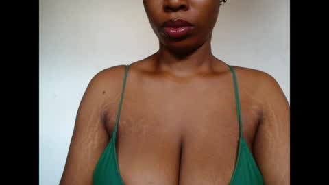 Snapshot of pinkxsugar chatting on May 12, 8:00 am pinkxsugar online show from May 12, 8:00 am