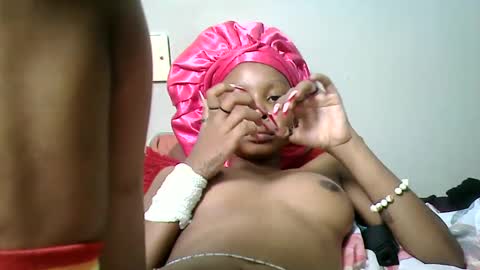 pinky_lov online show from March 11, 2:10 am