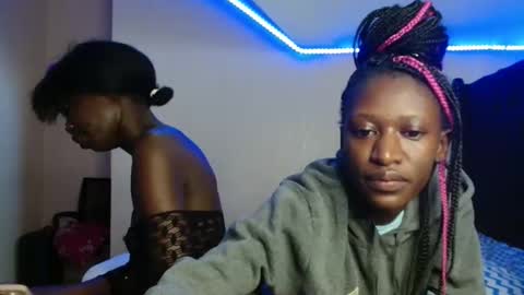 Pinky online show from November 23, 4:56 am