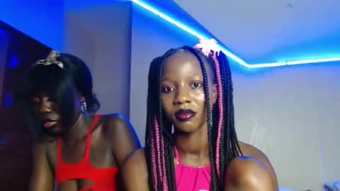 Pinky online show from November 30, 4:00 pm