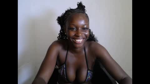 pinkykiki_247 online show from April 18, 7:07 pm