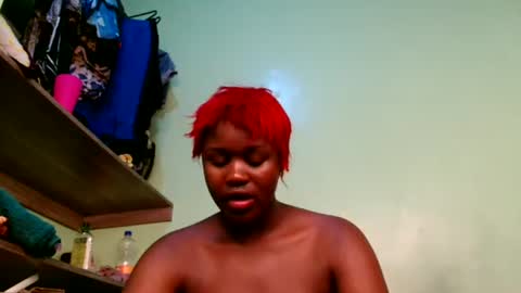 Snapshot of pinkylips_ebony chatting on June 17, 7:48 pm pinky online show from June 17, 7:48 pm