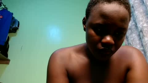 Snapshot of pinkylips_ebony chatting on June 27, 7:19 pm pinky online show from June 27, 7:19 pm