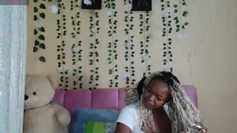 Pinky online show from March 21, 12:59 am